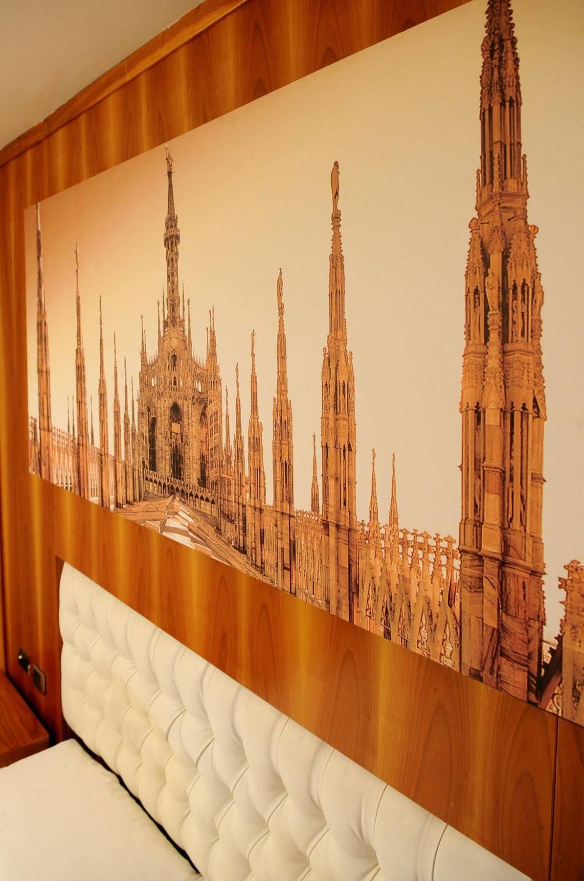 Hotel Malpensafiera Bernate Ticino Exteriör bild